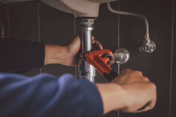 Best Clogged Drain Plumber  in Highgrove, CA